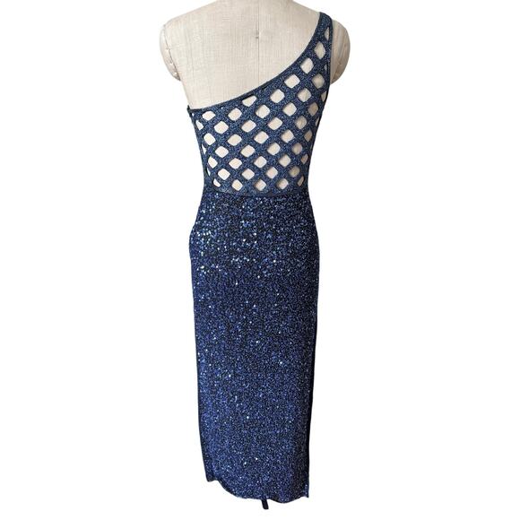 SCALA Long Beaded One-Shouldered Formal Gown in Navy Size Medium/ 6-8 - Picture 3 of 11